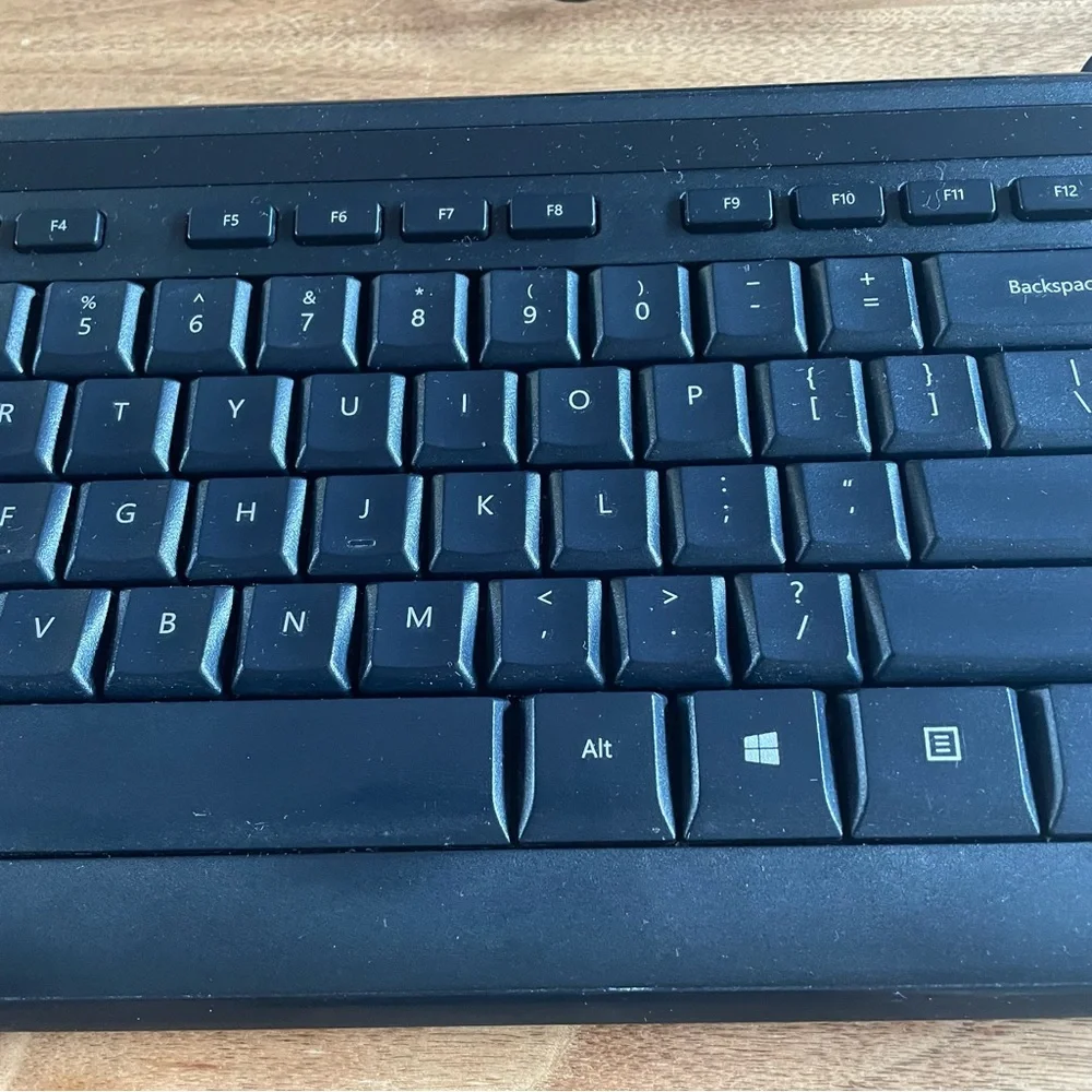 GUC Microsoft wired keyboard 400